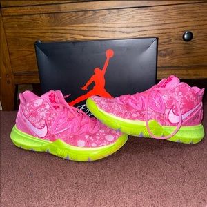 Patrick kyrie 5 size 11.5 very comfy